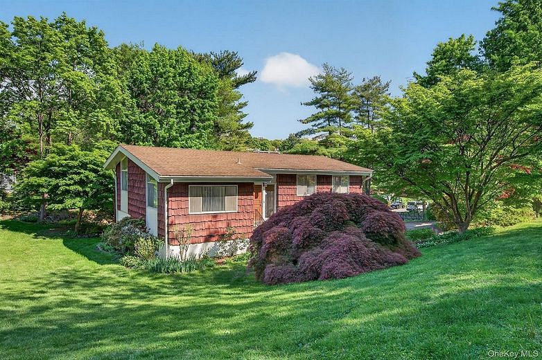 4 Brookdell Drive
