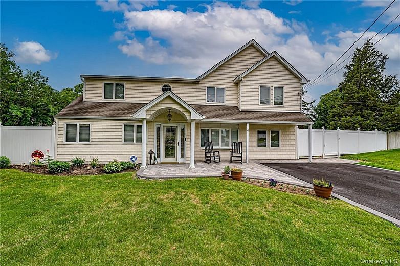 4 Country Greens Drive
