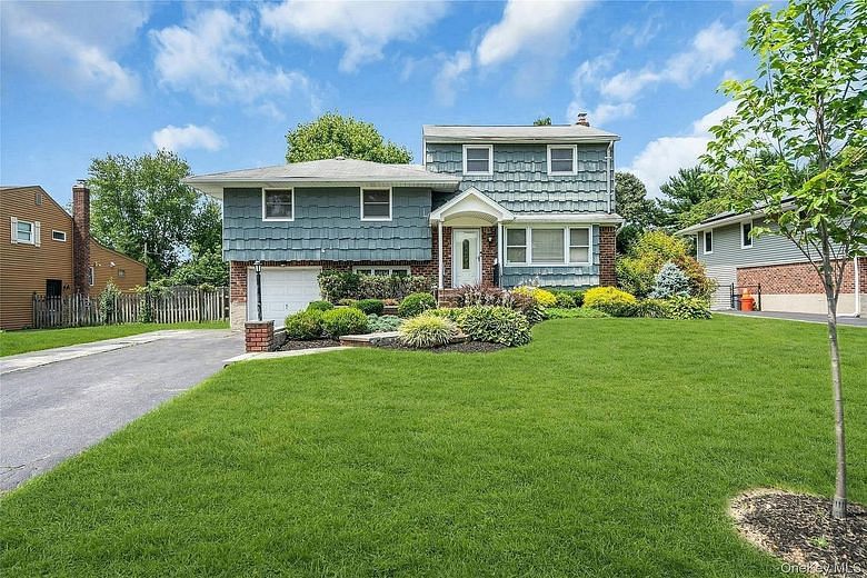 4 Crabapple Lane
