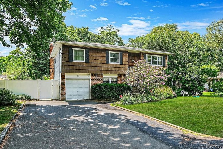 4 Dogwood Avenue