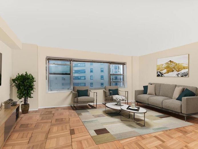 4 Fordham Hill Oval #8D