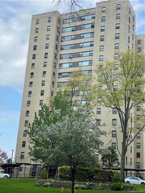 Image 1 of 13 for 4 Fordham Hill Oval #8G in Bronx, NY, 10468