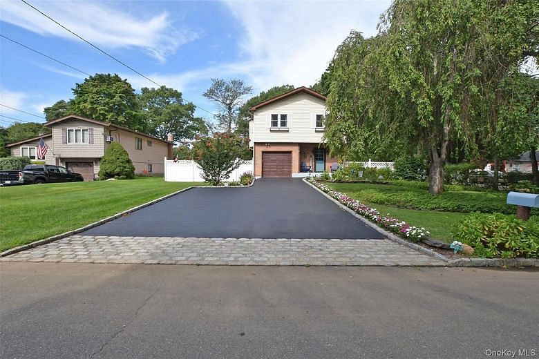 4 Huck Finn Lane