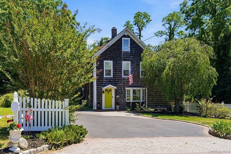 4 Landing Meadow Road