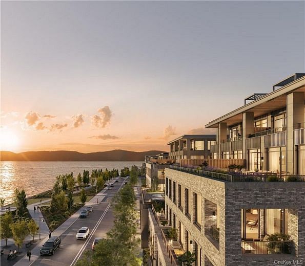 4 Lighthouse Landing #223