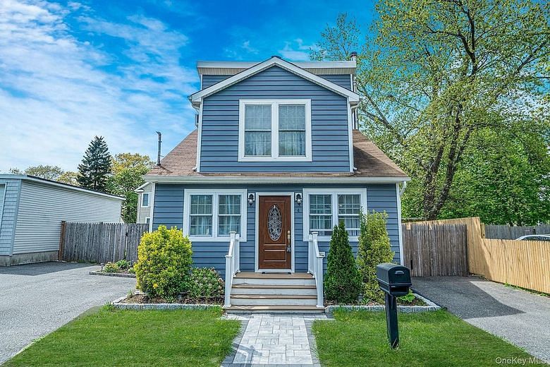 4 Morgan Avenue