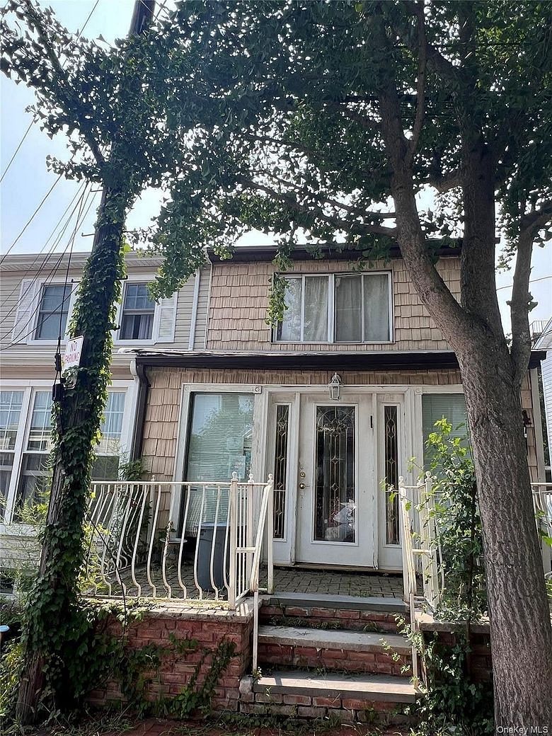 4 Pearce Place