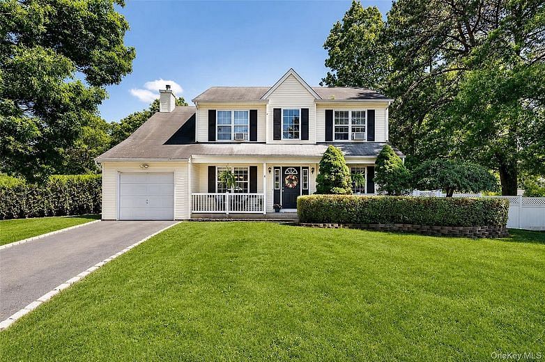 4 Redbud Court