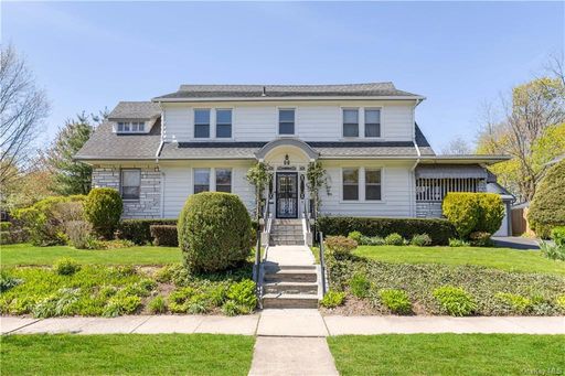 Image 1 of 30 for 4 Risley Place in Westchester, New Rochelle, NY, 10801