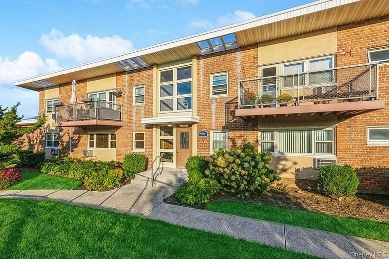 4 Rose Street #7, C-1