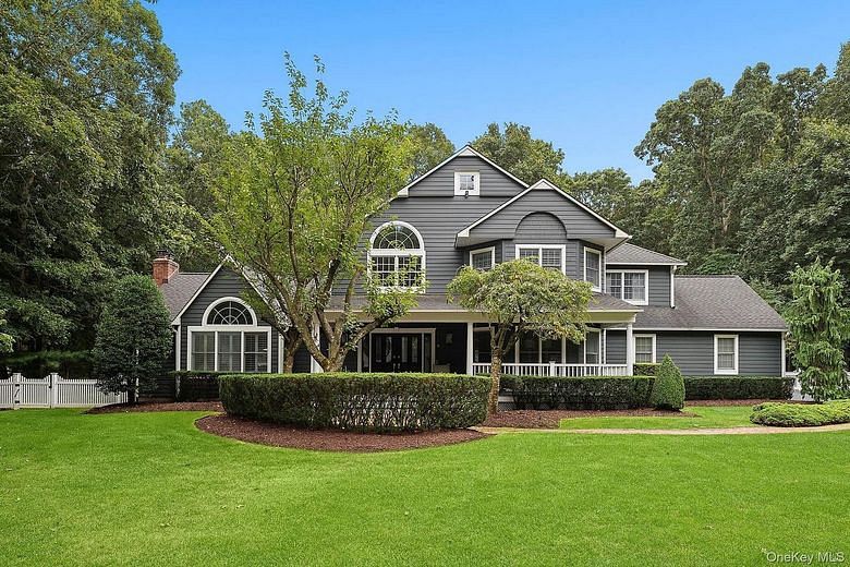 4 Saddlebrook Lane