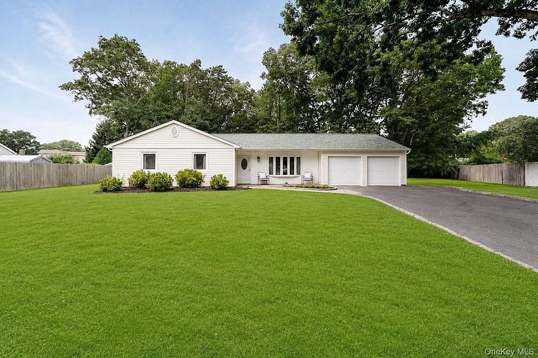 4 Shelley Court