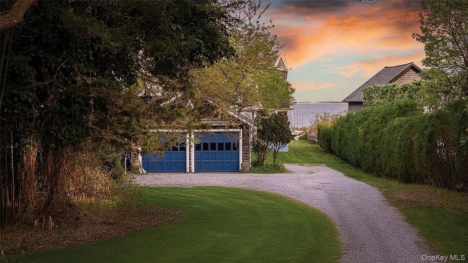 4 Shore Road