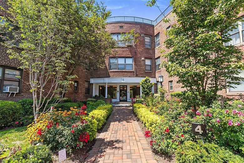 4 Townhouse Place #3H