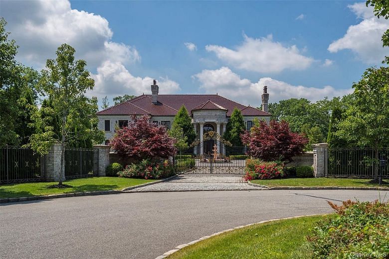 4 Valentine Farm Court