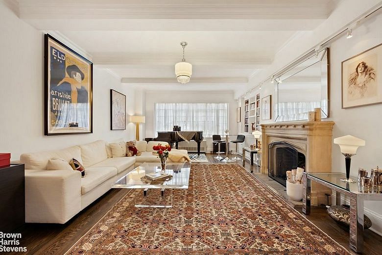 40-50 East 10th Street #5L
