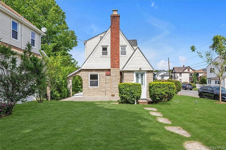 40 6th Avenue