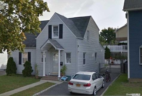Image 1 of 1 for 40 Allen Street in Long Island, New Hyde Park, NY, 11040