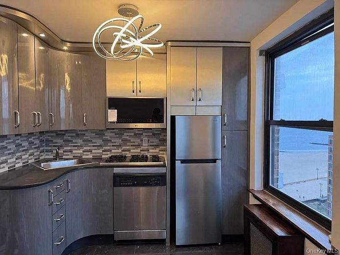 40 Brighton 1st Road #15M