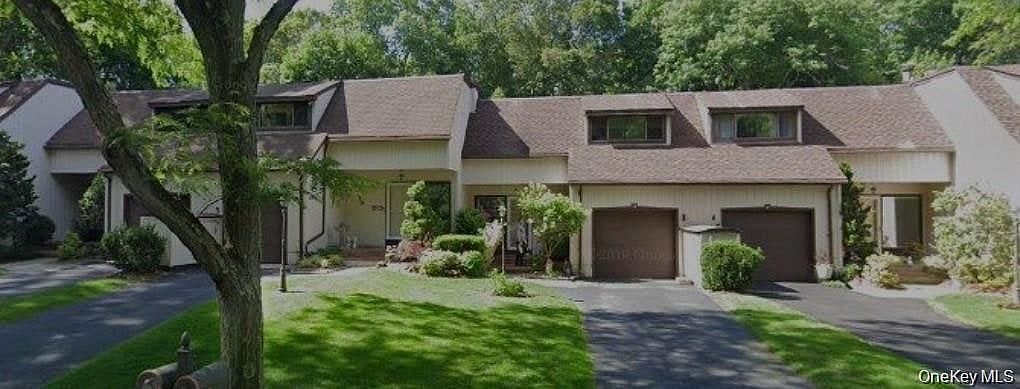 40 Cedar Lane N #40