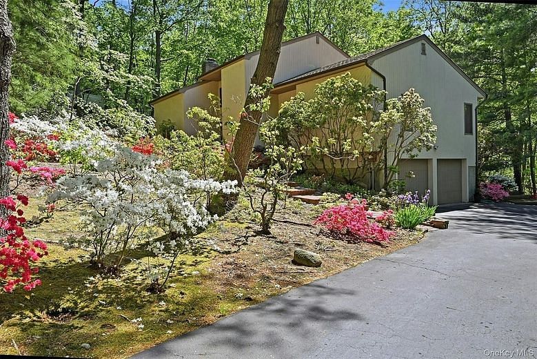 40 Laurel Hill Road