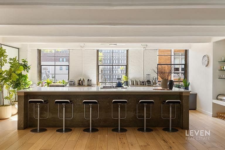 40 Renwick Street #6