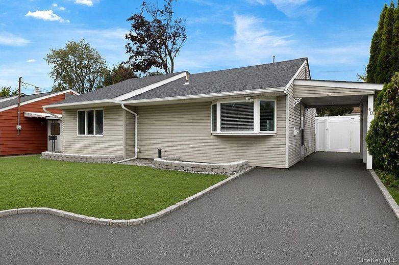 40 Southridge Drive