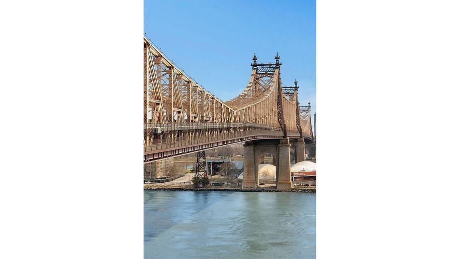 40 Sutton Place #PHM