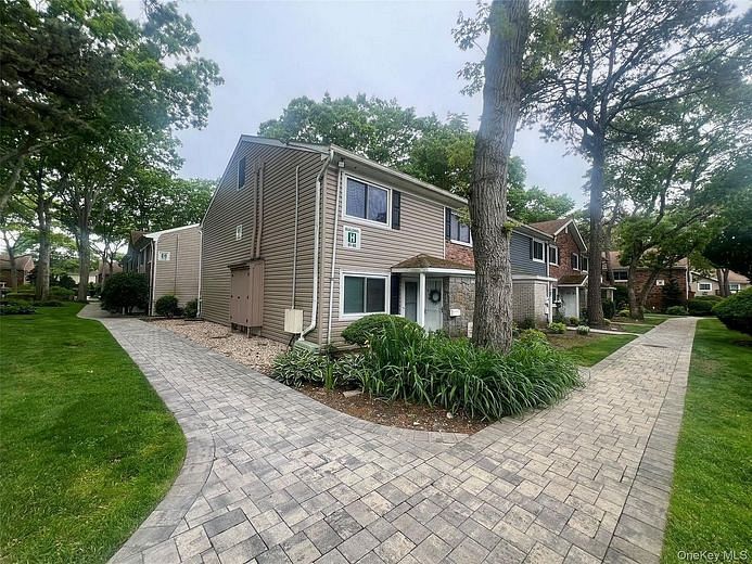 40 W 4th Street #81