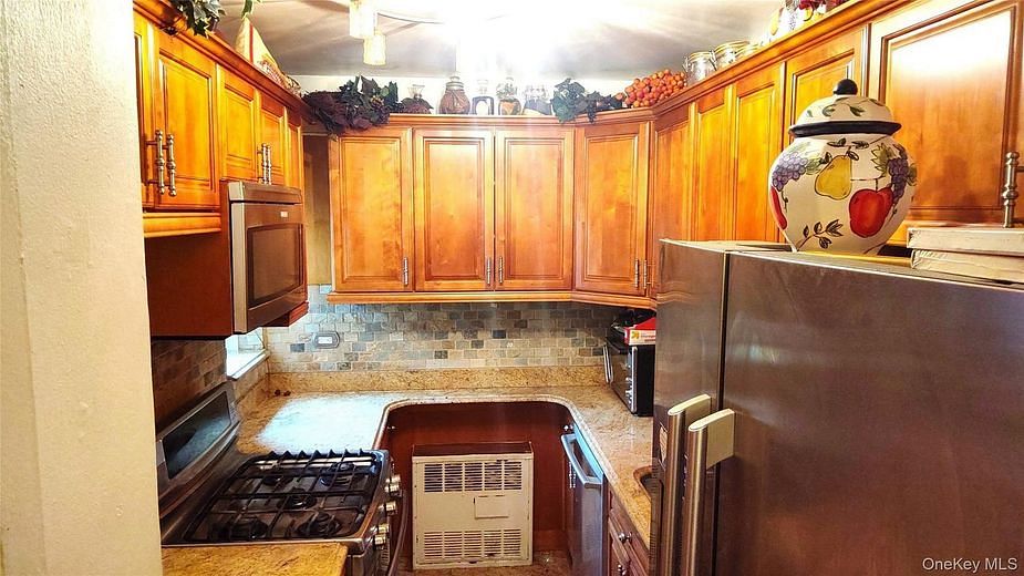 400 Cozine Avenue #1C