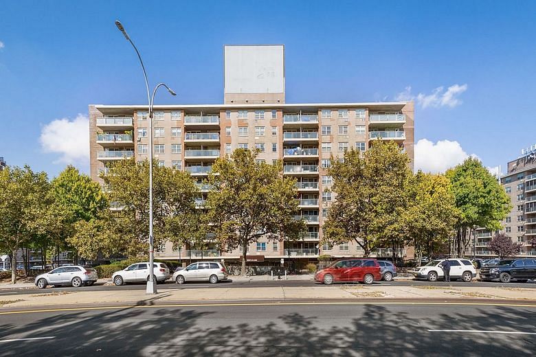 400 Cozine Avenue #2J