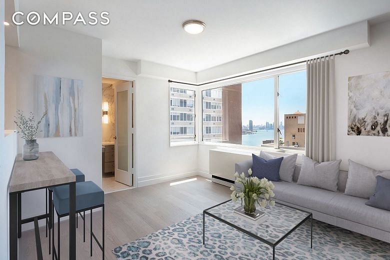 400 East 54th Street #19H
