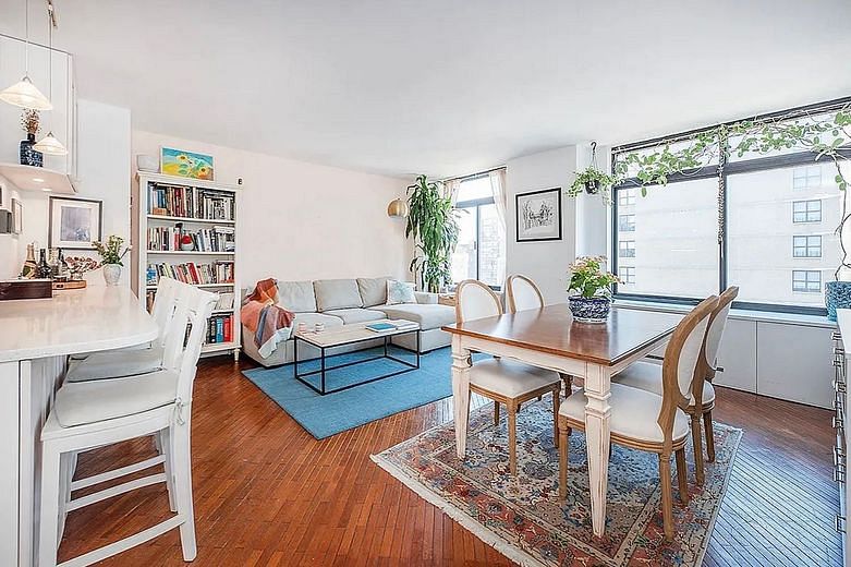 400 East 70th Street #1706