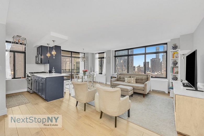 400 East 70th Street #2501