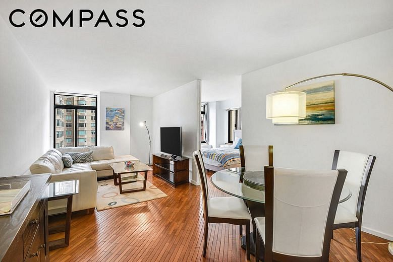 400 East 70th Street #607
