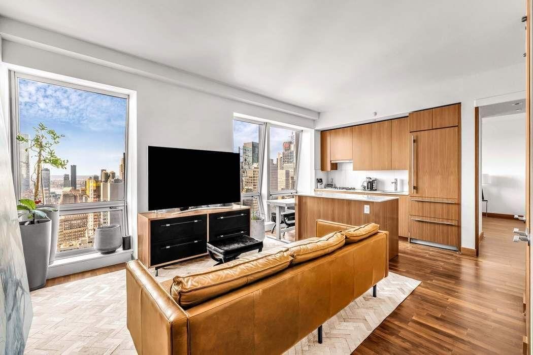 Image 1 of 8 for 400 Fifth Avenue #42G in Manhattan, New York, NY, 10018