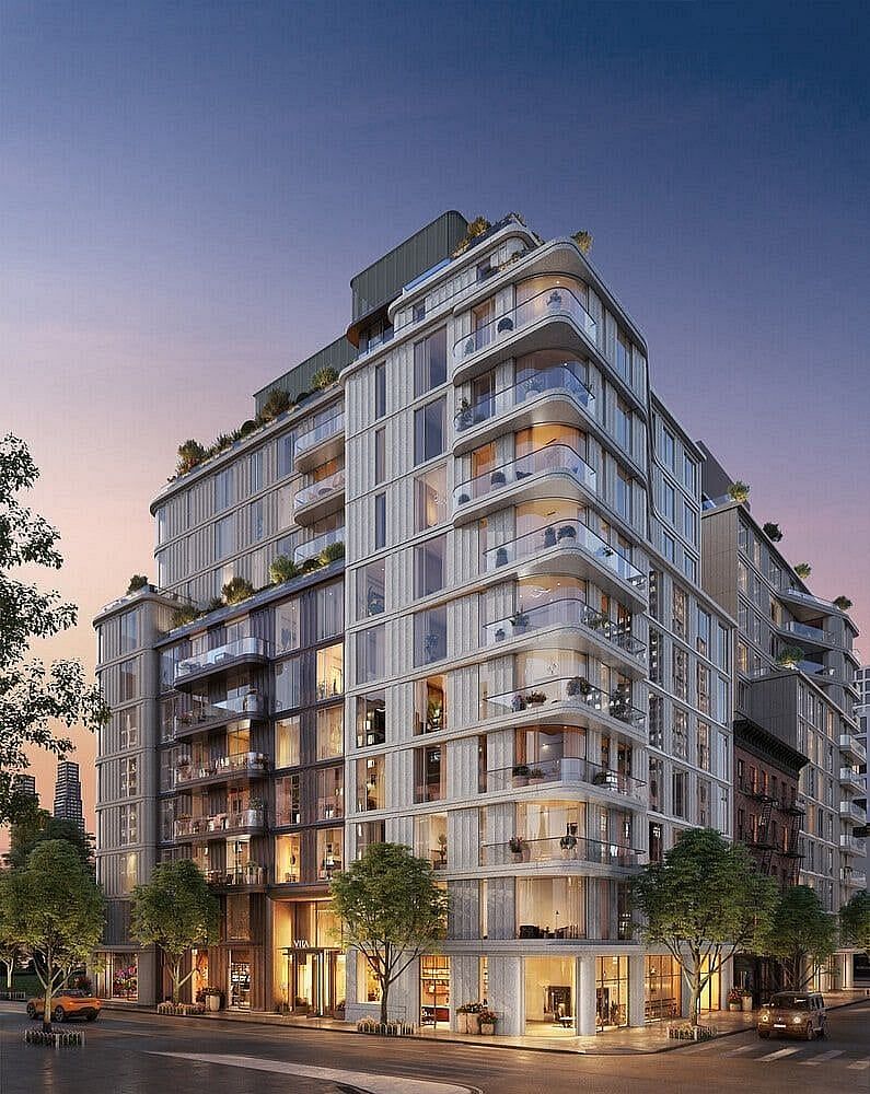 400 West 38th Street #8FN