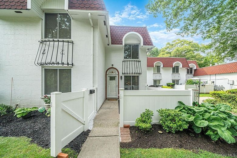 401 Birchwood Road