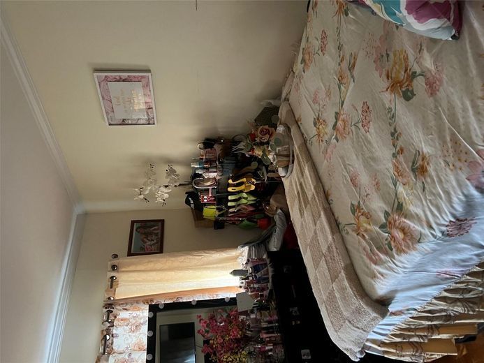 4026 Paulding Avenue