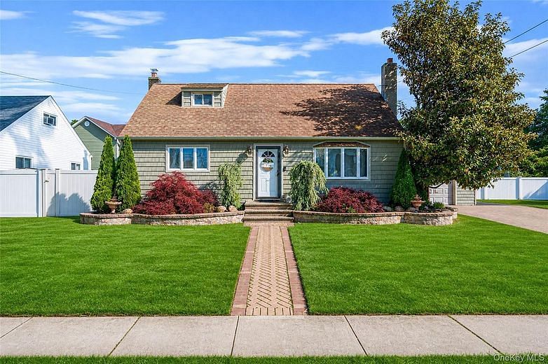 403 Brookside Court