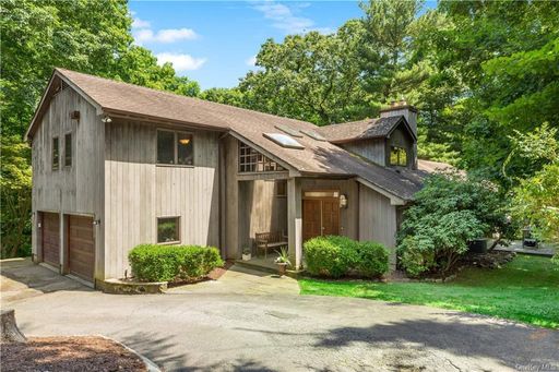 Image 1 of 36 for 11 Appletree Hill in Westchester, Mount Kisco, NY, 10549