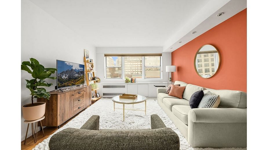 404 East 66th Street #10F