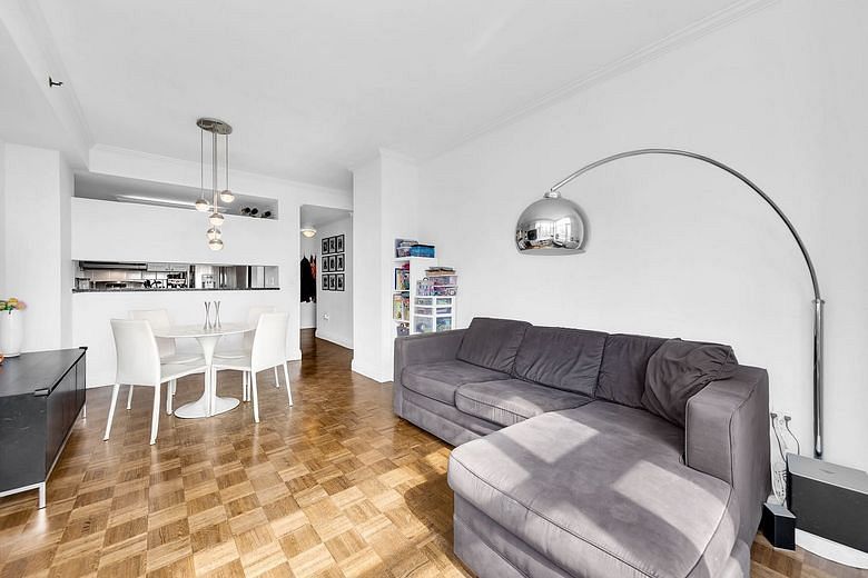 404 East 76th Street #8C