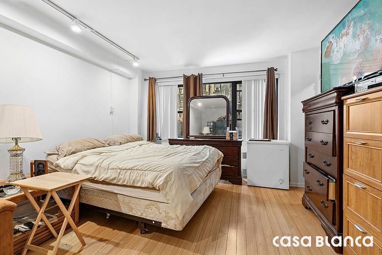 405 East 63rd Street #2B