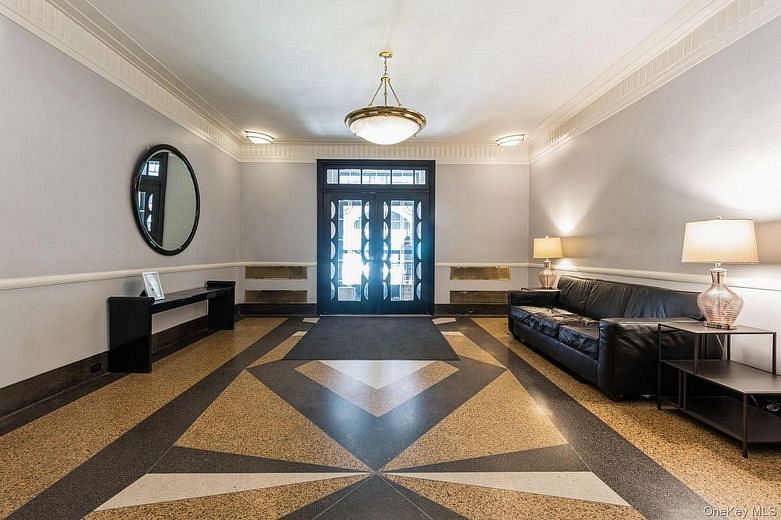 405 W 57th Street #4C