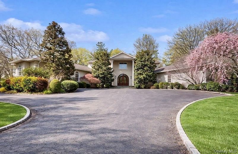 406 Duck Pond Rd