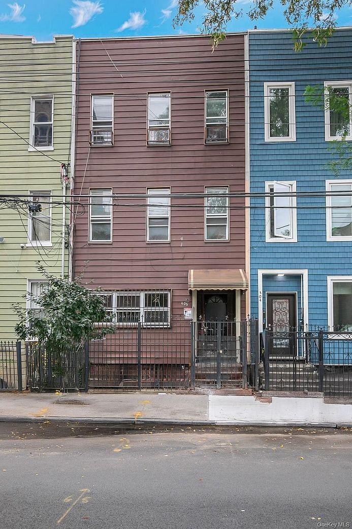 406 Linden Street