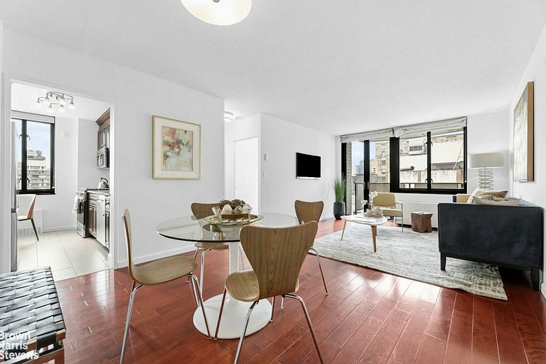 407 Park Avenue South #19B