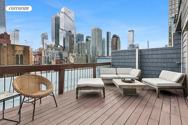 407 West 40th Street #5A