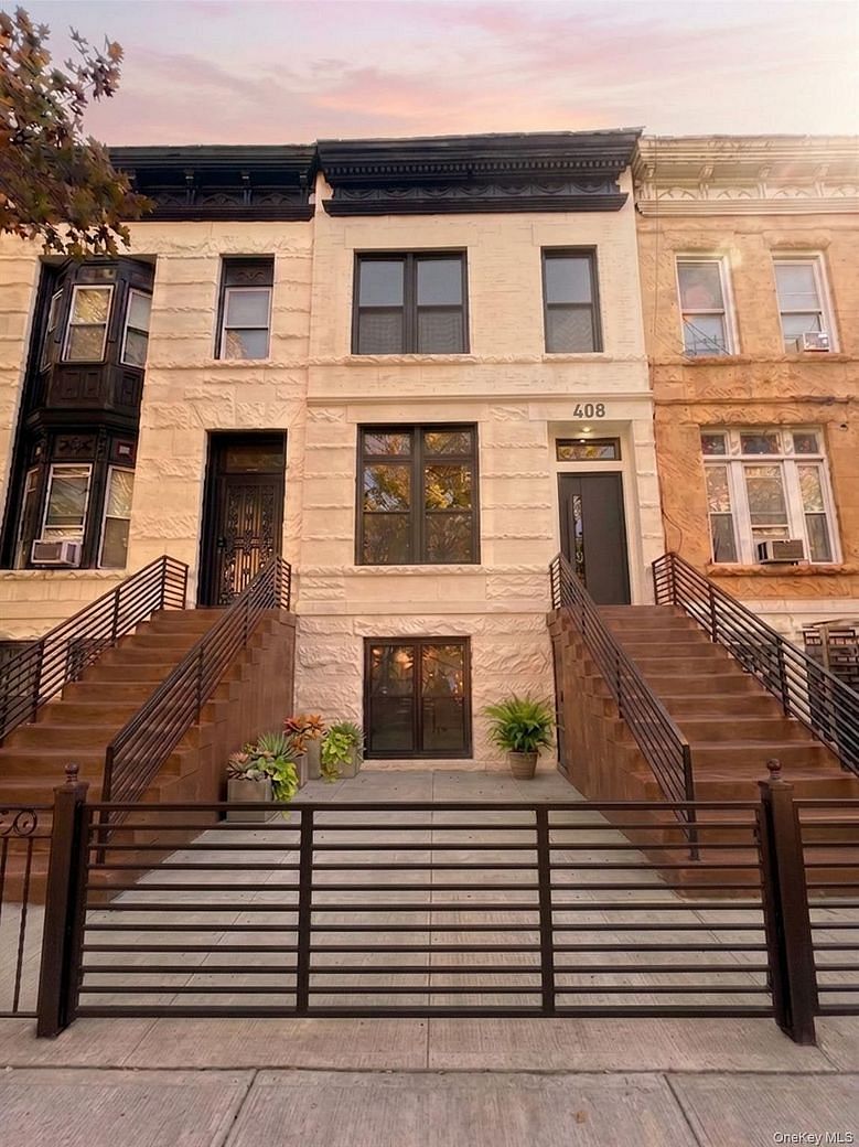 408 Bainbridge Street
